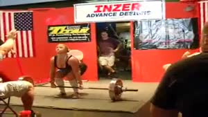 Woman Vomits During 424-lb Deadlift