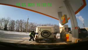 Russian Police Refuelling