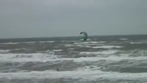 Kitesurfer Flies For 10 Seconds!