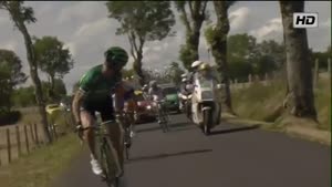 Bizarre Tour De France Crash