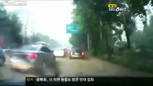 South Korean Mudslide Caught On Dashcam