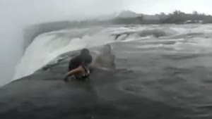 Taking Pictures On The Niagara Falls