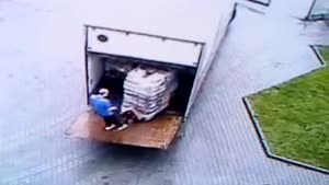 'Employee Of The Month' Unloads A Truck