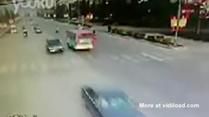 Rickshaw Driver Gets Lucky And Unlucky At The Same Time