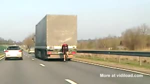 Extreme Drafting At 90Km/h