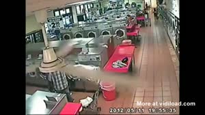 Parenting Fail At Laundromat