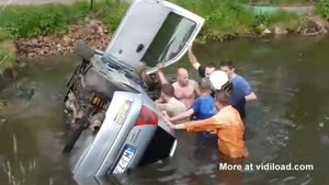 Bystanders Rescue Racers After Rally Crash