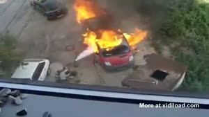 Car Fire Spreads Quickly And Causes Explosion