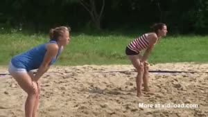 Beach Volleyball Referee Gets A Nice Surprise