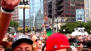 Hippie Idiot Destroys Traffic Light
