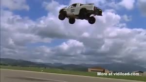 Truck Jump Almost Goes Wrong