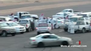 Cops Chased Away By Illegal Saudi Drifters