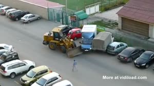Drunk Guy In Bulldozer Demolishes Seven Cars