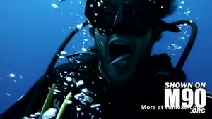 Scuba Diver Gets His Teeth Cleaned