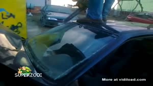 How To Remove A Car Windshield
