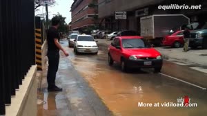 How To Cross A Street With Puddles