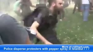 Cop Goes Crazy With Pepper Spray