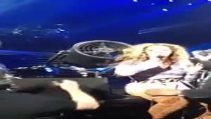 Beyonce's Hair Gets Stuck In Fan