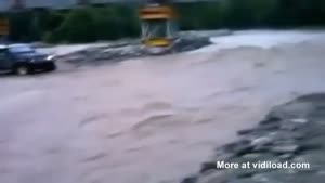 Driver Overestimates His Jeep