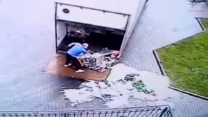 Bad Day For Unloading A Truck