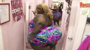 World's Largest Butt? 7ft Wide