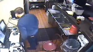 Pizza Hut Employee Peeing In The Sink