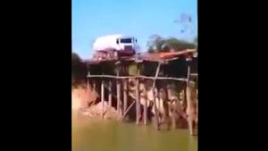 Heavy Truck vs Old Wooden Bridge