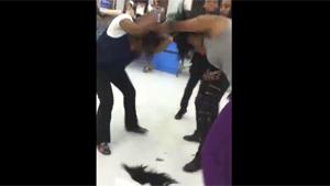 Hairpulling Bitchfight In Walmart