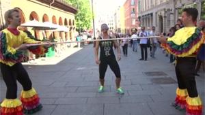 Hilarious Limbo Dancing Prank