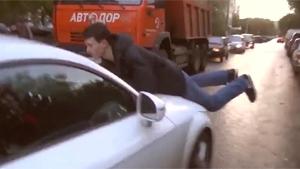 Don't Mess With Female Russian Drivers