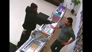 Store Owner Fights Off Robber