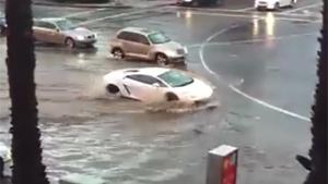 Lamborghini Gallardo Takes A Dive