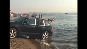 Porsche Cayenne Used As Water Slide