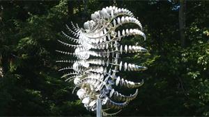 Mesmerizing Kinectic Art Project