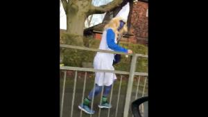 Hilarious Smurfs Film Prank