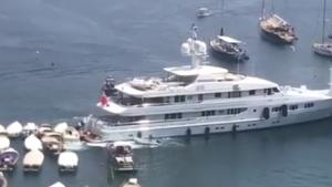 Parking Super Yacht Fail