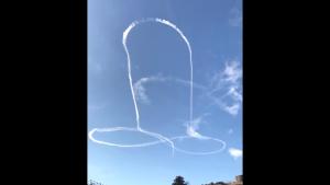 Stunt Pilot Draws A Figure