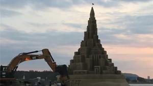 Destroying World's Tallest Sand Castle